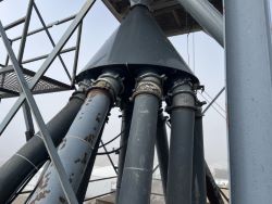 1636226