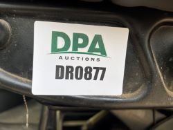 1635981