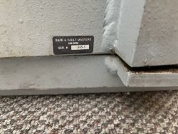 1636313