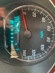 1636575