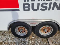 1636992