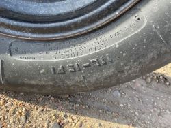 1637636