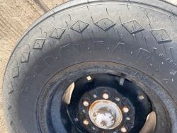 1637744