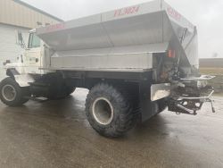 1640888