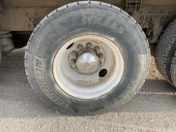 1641503