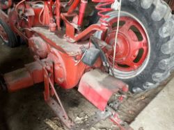 1643063