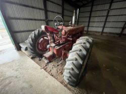 1643045