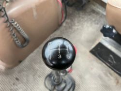 1643027