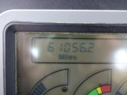 1647275