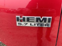 1647607