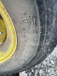 1648553