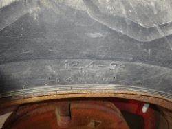 1649317