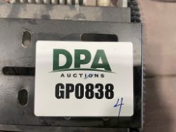 1653352