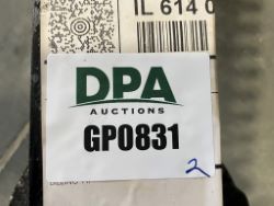 1653372