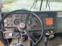 1654658