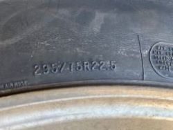 1671625