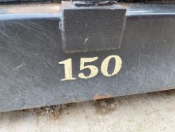 1600859
