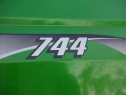 1600395