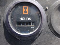 1685811