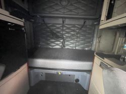 1733285