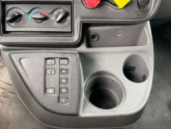 1737622