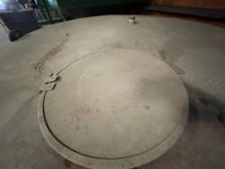 1747587