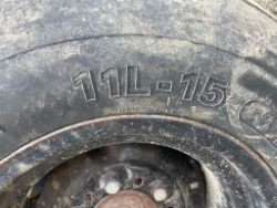 1763402