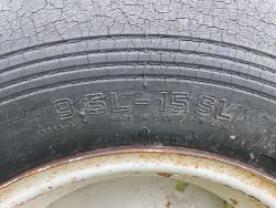 1813784