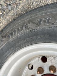 1823622