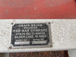 1896138