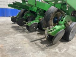 1898185