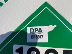 1933922