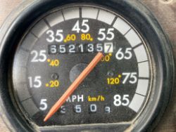 1957673
