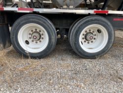 1976018