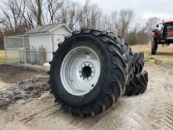 1977457