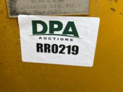 2048657