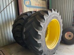 2076302