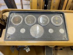 2084619