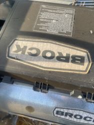 2116004