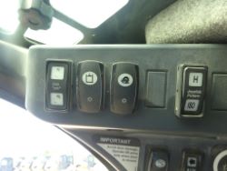 2121528