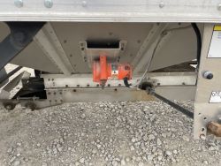 2165568