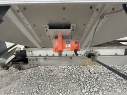 2165569