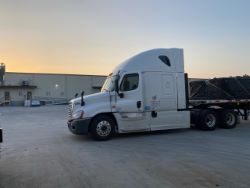 2205533
