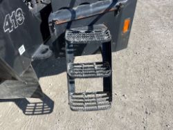 2208826