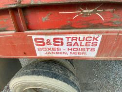 2243351