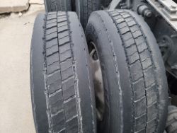 2258235