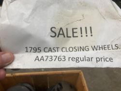 2269816