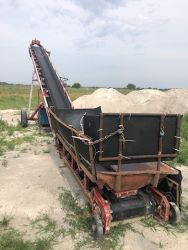2270596