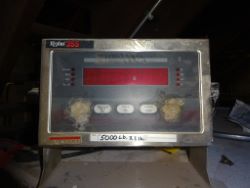 2185561
