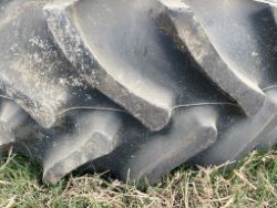 2235994